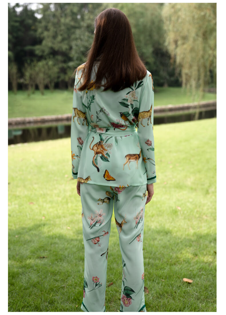 Pyjama en soie 19 Momme animaux et patte de boutonnage imprimé fleuri